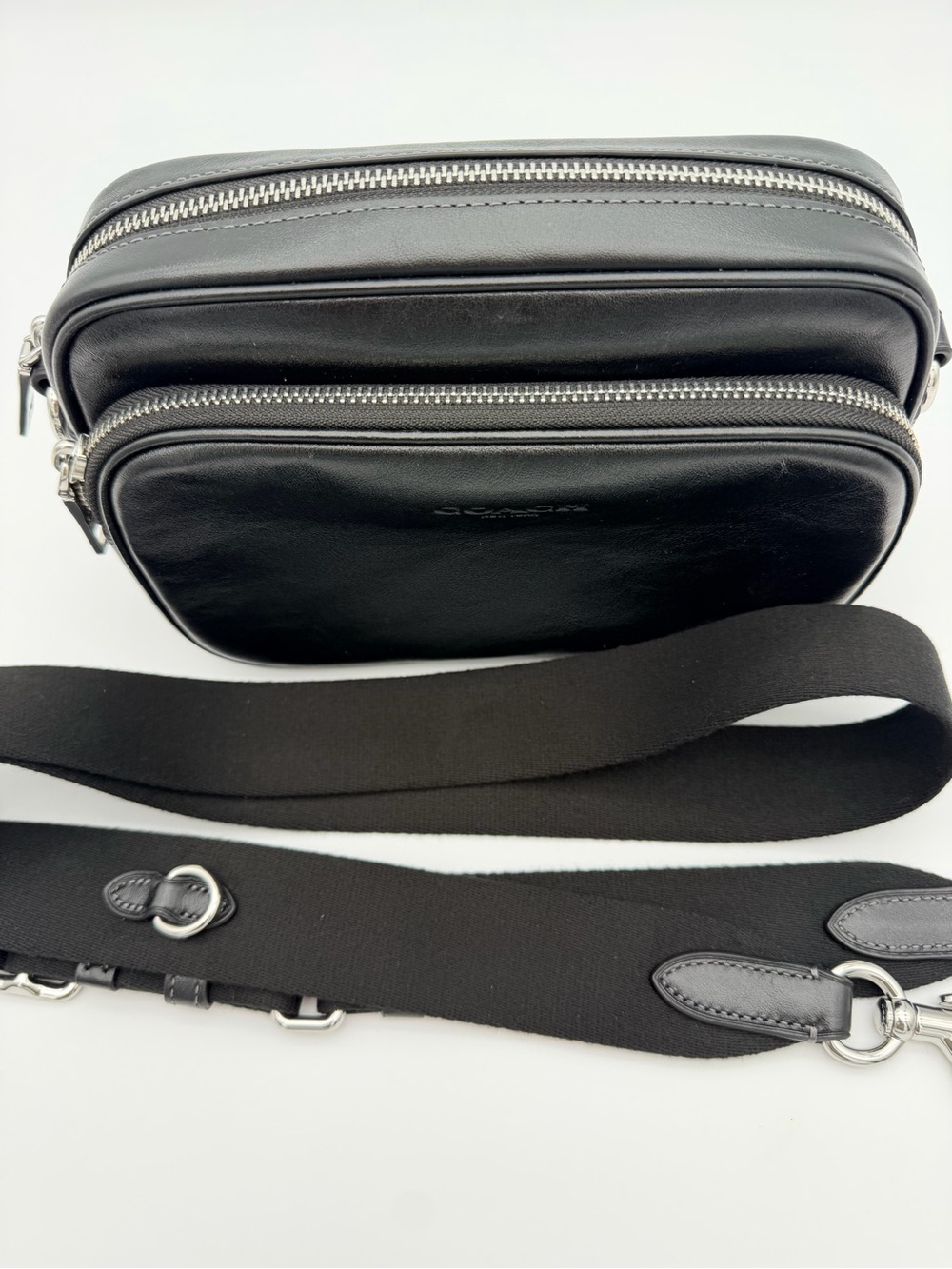 Coach Finley Black Leather Crossbody Bag Detachable Strap CEA71 - Picture 4 of 14